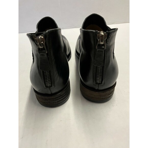 Del Carlo Black Leather Back Zip Ankle Booties Size 36.5 / 6.5  NWOB - Picture 2 of 6